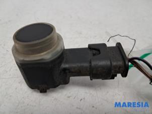 Gebruikte PDC Sensor Fiat 500C (312) 1.2 69 Prijs € 19,50 Margeregeling aangeboden door Maresia Parts