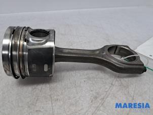 Gebruikte Drijfstang Peugeot 308 SW (L4/L9/LC/LJ/LR) 1.6 BlueHDi 120 Prijs € 50,00 Margeregeling aangeboden door Maresia Parts