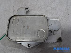 Gebruikte Oliekoeler Peugeot 5008 II (M4/MC/MJ/MR) 1.2 12V e-THP PureTech 130 Prijs € 19,50 Margeregeling aangeboden door Maresia Parts
