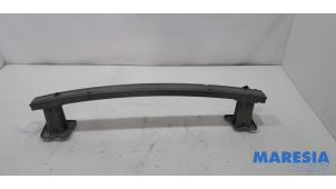 Gebruikte Bumperframe voor Opel Vivaro 1.6 CDTi BiTurbo Prijs € 108,89 Inclusief btw aangeboden door Maresia Parts