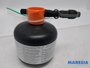 Gebruikte Banden reparatieset Renault Zoé (AG) R90 Prijs € 30,00 Margeregeling aangeboden door Maresia Parts