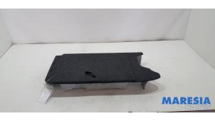 Gebruikte Opbergvak Fiat 500 (312) Electric Prijs € 96,79 Inclusief btw aangeboden door Maresia Parts