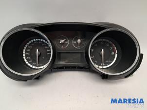 Gebruikte Instrumentenpaneel Alfa Romeo Giulietta (940) 1.4 TB 16V MultiAir Prijs € 149,00 Margeregeling aangeboden door Maresia Parts