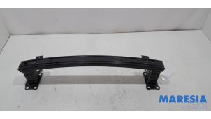 Gebruikte Bumperframe voor Renault Megane IV Estate (RFBK) 1.3 TCE 115 16V Prijs € 150,00 Margeregeling aangeboden door Maresia Parts