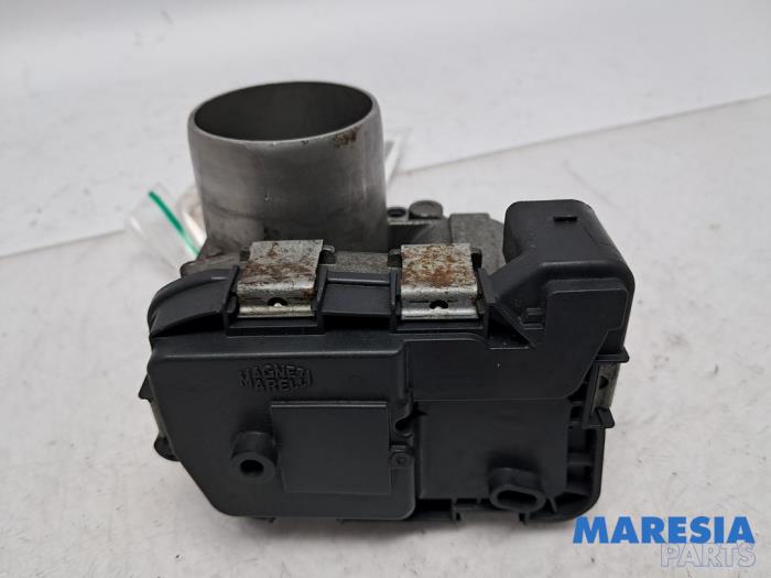 Gebruikte Gasklephuis Fiat Panda (312) 0.9 TwinAir 60 Prijs € 49,95 Margeregeling aangeboden door Maresia Parts