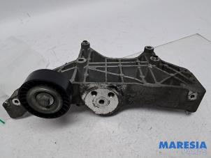 Gebruikte Dynamosteun onder Fiat Panda/Pandina (312) 0.9 TwinAir 60 Prijs € 40,00 Margeregeling aangeboden door Maresia Parts