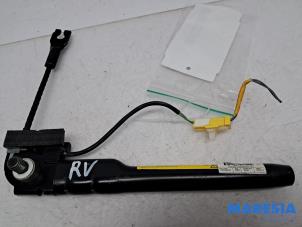 Gebruikte Gordelspanner rechts Fiat 500 (312) 1.2 Prijs € 34,90 Margeregeling aangeboden door Maresia Parts