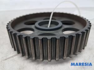 Gebruikte Nokkenas Tandwiel Alfa Romeo MiTo (955) 1.4 TB 16V Prijs € 30,00 Margeregeling aangeboden door Maresia Parts