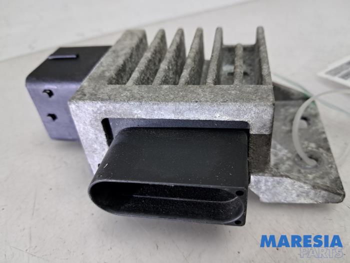 Gebruikte Koeling Module Opel Movano 2.3 CDTi 16V FWD Prijs € 60,44 Inclusief btw aangeboden door Maresia Parts