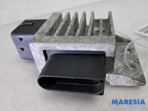 Gebruikte Computer Airco Opel Movano 2.3 CDTi 16V FWD Prijs € 60,44 Inclusief btw aangeboden door Maresia Parts