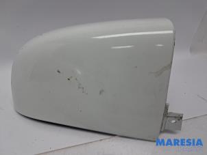 Gebruikte C-stijl afdekkap links Renault Trafic (1FL/2FL/3FL/4FL) 1.6 dCi 125 Twin Turbo Prijs € 42,35 Inclusief btw aangeboden door Maresia Parts