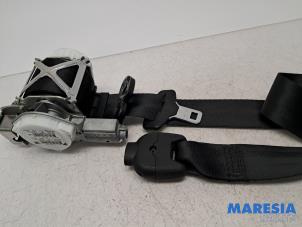 Gereviseerde Veiligheidsgordel links-voor Fiat 500 (312) 1.2 Prijs € 217,80 Inclusief btw aangeboden door Maresia Parts