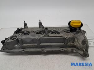 Gebruikte Kleppendeksel Renault Clio IV Estate/Grandtour (7R) 1.2 TCE 16V EDC Prijs € 55,00 Margeregeling aangeboden door Maresia Parts