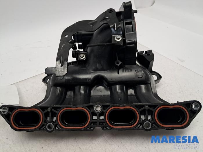 Gebruikte Spruitstuk Inlaat Citroen DS3 (SA) 1.6 16V VTS THP 155 Prijs € 50,00 Margeregeling aangeboden door Maresia Parts
