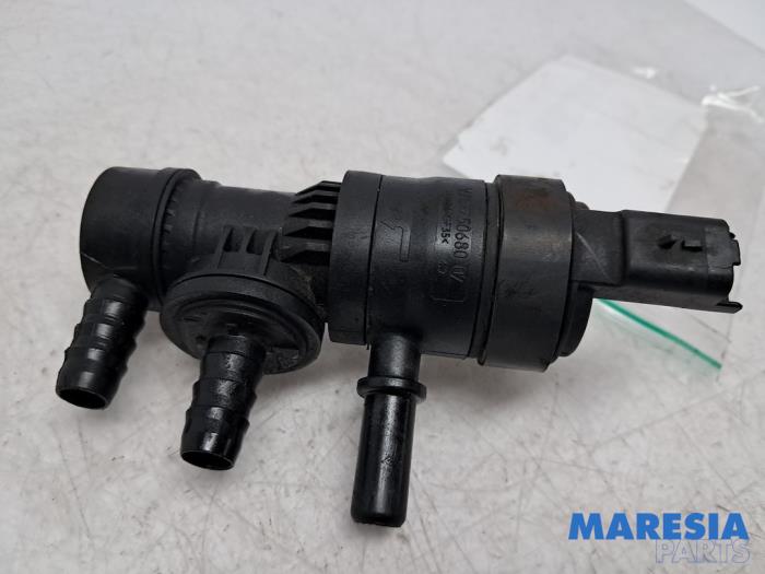 Gebruikte Brandstofdruk sensor Citroen DS3 (SA) 1.6 16V VTS THP 155 Prijs € 65,00 Margeregeling aangeboden door Maresia Parts