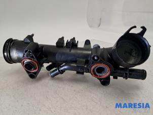 Gebruikte Waterpijp Opel Vivaro 1.5 CDTI 102 Prijs € 78,64 Inclusief btw aangeboden door Maresia Parts