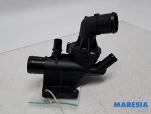 Gebruikte Thermostaathuis Opel Vivaro 1.6 CDTi BiTurbo 125 Prijs € 60,44 Inclusief btw aangeboden door Maresia Parts