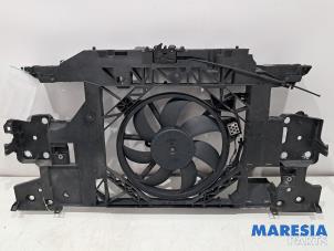 Gebruikte Frontdeel steun Renault Grand Scénic III (JZ) 2.0 16V CVT Prijs € 99,00 Margeregeling aangeboden door Maresia Parts