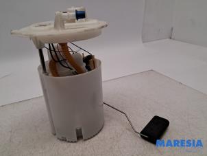 Gebruikte Tank element Pomp Renault Megane IV Estate (RFBK) 1.3 TCE 115 16V Prijs € 99,00 Margeregeling aangeboden door Maresia Parts