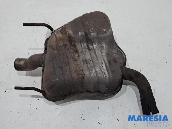 Gebruikte Uitlaat Einddemper Alfa Romeo 159 Sportwagon (939BX) 1.8 MPI 16V Prijs € 75,00 Margeregeling aangeboden door Maresia Parts
