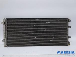 Gebruikte Airco Condensor Opel Movano 2.3 CDTi 16V FWD Prijs € 90,75 Inclusief btw aangeboden door Maresia Parts