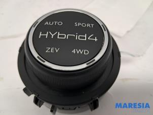Gebruikte Selectiehendel 4X4 Peugeot 3008 I (0U/HU) 2.0 HYbrid4 16V Prijs € 39,95 Margeregeling aangeboden door Maresia Parts