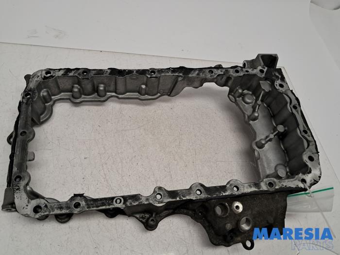 Gebruikte Carterpan Peugeot Expert (V1/VA/VB/VE/VF/VT/VY) 2.0 Blue HDi 120 16V Prijs € 78,59 Inclusief btw aangeboden door Maresia Parts