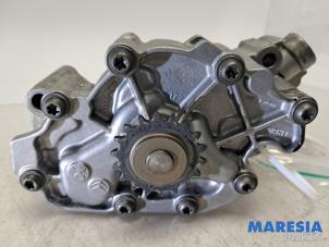 Gebruikte Oliepomp Peugeot Expert (V1/VA/VB/VE/VF/VT/VY) 2.0 Blue HDi 120 16V Prijs € 145,20 Inclusief btw aangeboden door Maresia Parts