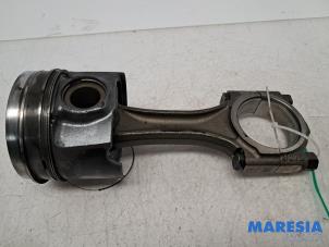 Gebruikte Drijfstang Peugeot Expert (V1/VA/VB/VE/VF/VT/VY) 2.0 Blue HDi 120 16V Prijs € 84,69 Inclusief btw aangeboden door Maresia Parts