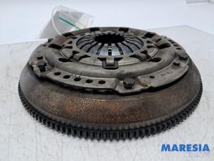 Gebruikte Vliegwiel Alfa Romeo 159 Sportwagon (939BX) 1.8 MPI 16V Prijs € 79,99 Margeregeling aangeboden door Maresia Parts