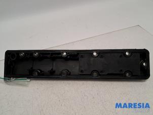 Gebruikte Kleppendeksel Peugeot 307 CC (3B) 2.0 16V Prijs € 25,00 Margeregeling aangeboden door Maresia Parts