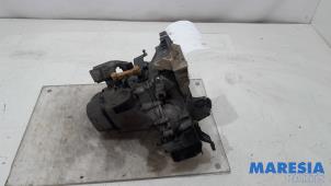 Gebruikte Versnellingsbak Peugeot 207 SW (WE/WU) 1.6 16V Prijs € 449,00 Margeregeling aangeboden door Maresia Parts