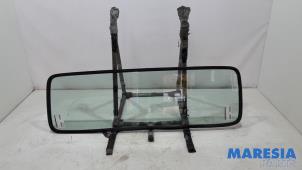 Gebruikte Achterruit Renault Master III (EV/HV/UV/VA/VB/VD/VF/VG/VJ) 2.3 dCi 145 16V FWD Prijs € 193,60 Inclusief btw aangeboden door Maresia Parts