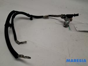 Gebruikte Accu sensor Peugeot 3008 I (0U/HU) 2.0 HYbrid4 16V Prijs € 35,00 Margeregeling aangeboden door Maresia Parts