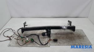 Gebruikte Trekhaak Peugeot 207 SW (WE/WU) 1.6 16V Prijs € 109,99 Margeregeling aangeboden door Maresia Parts