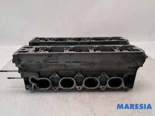 Gebruikte Cilinderkop Peugeot 307 CC (3B) 2.0 16V Prijs € 150,00 Margeregeling aangeboden door Maresia Parts