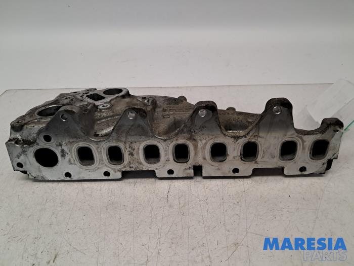 Gebruikte Inlaatspruitstuk Renault Trafic (1FL/2FL/3FL/4FL) 1.6 dCi 90 Prijs € 84,70 Inclusief btw aangeboden door Maresia Parts