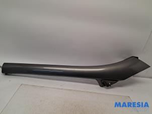 Gebruikte Voorruitlijst Renault Grand Scénic III (JZ) 2.0 16V CVT Prijs € 65,00 Margeregeling aangeboden door Maresia Parts