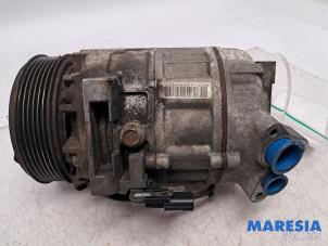 Gebruikte Aircopomp Renault Grand Scénic III (JZ) 2.0 16V CVT Prijs € 249,99 Margeregeling aangeboden door Maresia Parts