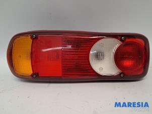 Gebruikte Achterlicht links Renault Master III (EV/HV/UV/VA/VB/VD/VF/VG/VJ) 2.3 dCi 145 16V FWD Prijs € 105,88 Inclusief btw aangeboden door Maresia Parts