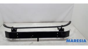 Gebruikte Bumperbalk voor Fiat Ducato (250) 3.0 140 Natural Power Prijs € 133,09 Inclusief btw aangeboden door Maresia Parts