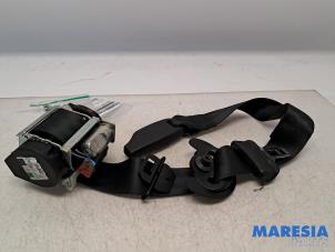 Gebruikte Veiligheidsgordel rechts-voor Renault Megane IV Estate (RFBK) 1.3 TCE 115 16V Prijs € 150,00 Margeregeling aangeboden door Maresia Parts