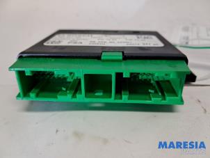 Gebruikte Module PDC Peugeot 2008 (CU) 1.2 Vti 12V PureTech 82 Prijs € 35,00 Margeregeling aangeboden door Maresia Parts