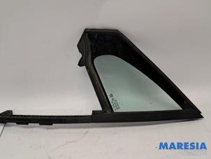 Gebruikte Driehoeks Ruit links-voor Peugeot 2008 (CU) 1.2 Vti 12V PureTech 82 Prijs € 34,99 Margeregeling aangeboden door Maresia Parts