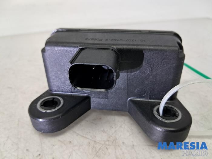 Computer esp van een Renault Grand Scénic III (JZ) 2.0 16V CVT 2012