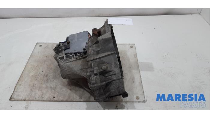 Gebruikte Automaatbak Peugeot 107 1.0 12V Prijs € 300,00 Margeregeling aangeboden door Maresia Parts