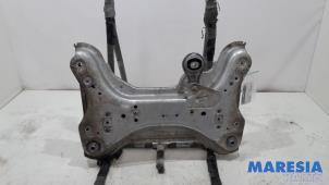 Gebruikte Subframe Renault Trafic (1FL/2FL/3FL/4FL) 2.0 dCi 16V 130 Prijs € 121,00 Inclusief btw aangeboden door Maresia Parts