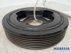 Gebruikte Krukas Poelie Peugeot 207 CC (WB) 1.6 16V THP Prijs € 15,00 Margeregeling aangeboden door Maresia Parts