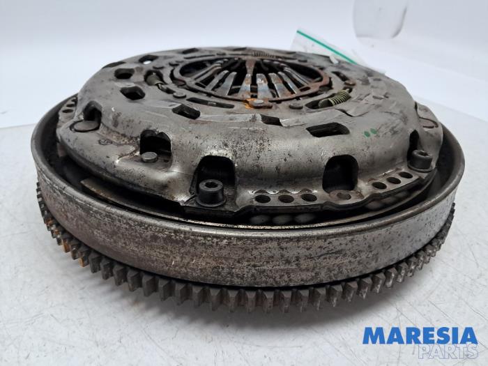 Gebruikte Dubbele massa vliegwiel Fiat Ducato (250) 3.0 140 Natural Power Prijs € 163,35 Inclusief btw aangeboden door Maresia Parts