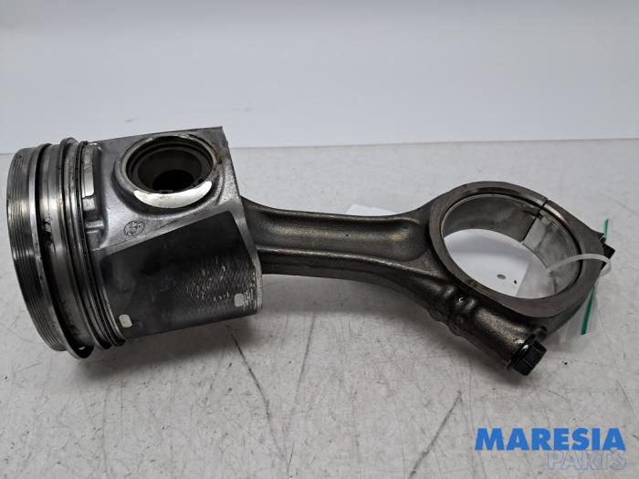 Gebruikte Drijfstang Fiat Ducato (250) 3.0 140 Natural Power Prijs € 127,05 Inclusief btw aangeboden door Maresia Parts